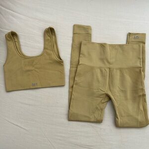Set Active Bra and Leggings Set ☀️ Both Size XS